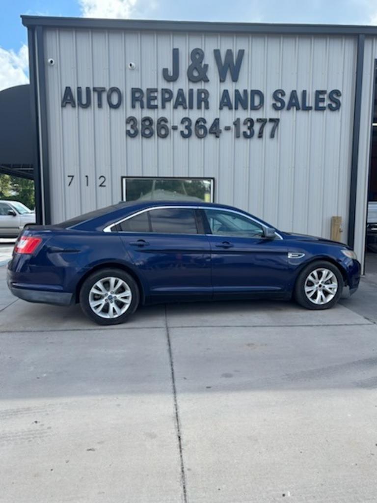 2011 Ford Taurus