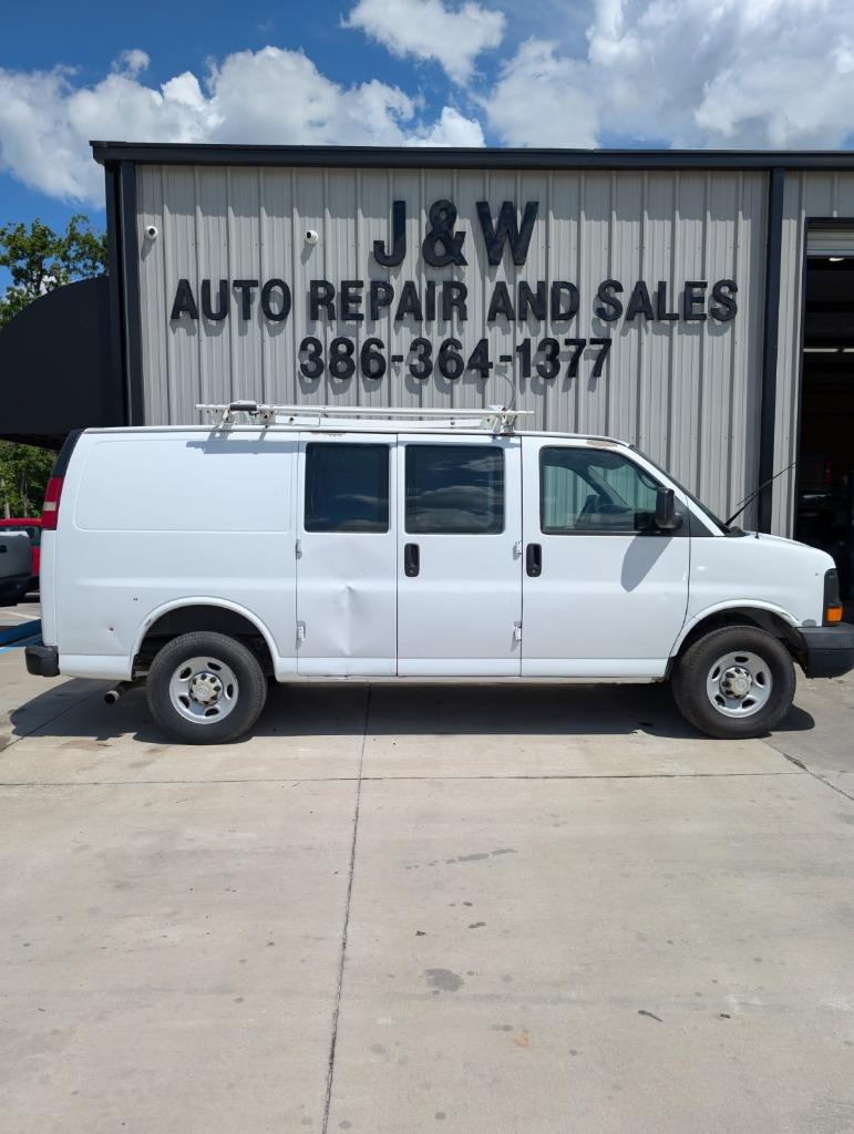 2008 Chevrolet Express Cargo Work Van's photo